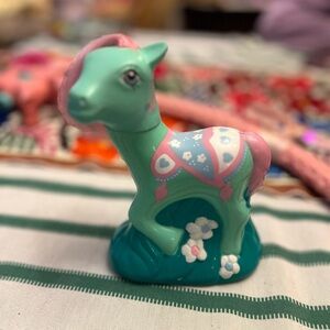 Vintage G1 My little pony Tassels bubble bath container Merry go around 1980